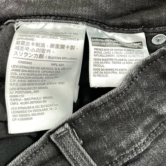 *Levi's 711 Skinny Women's Black  Distressed Jeans Sz W32/L30 - Picture 12 of 13